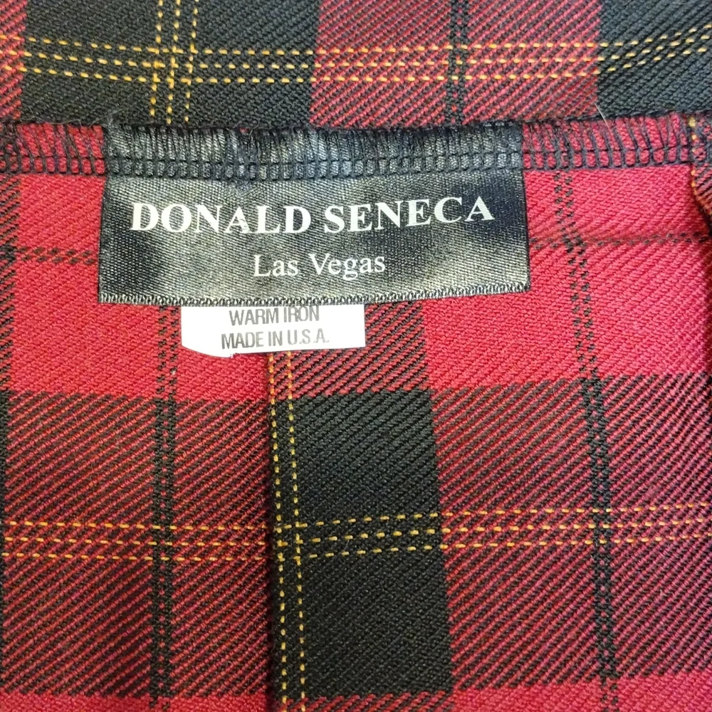 🔥Hips & Curves Schoolgirl Plaid Pleated Skirt - Picture 3 of 7